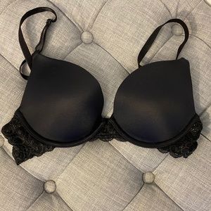 Maidenform Black Lace Underwire Bra
